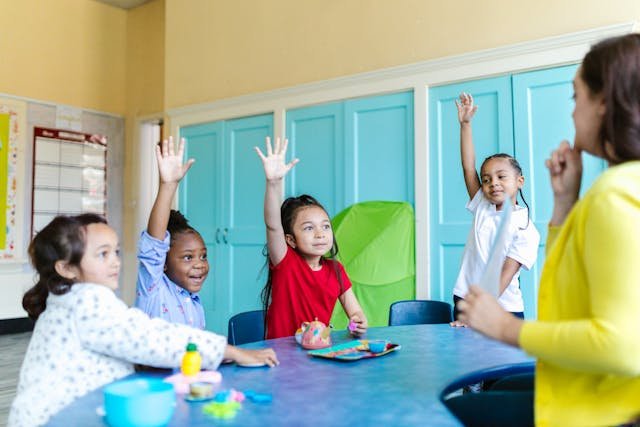 6 Advantages of Enrolling Kids in Structured Learning Programs